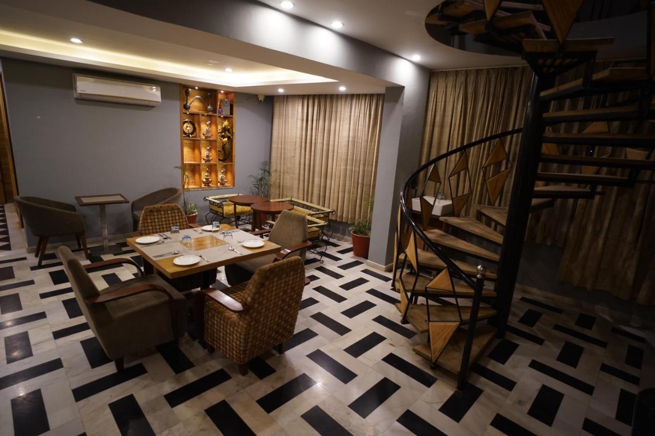 אודייפור Fabhotel Naivara Boutique מראה חיצוני תמונה